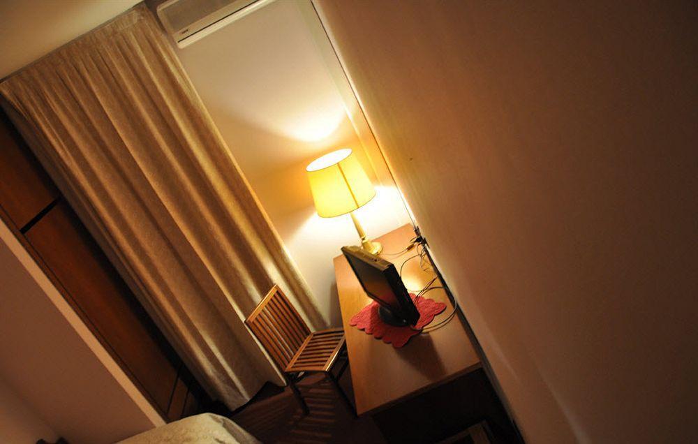Albergo Ponte Vecchio Черноббио Экстерьер фото